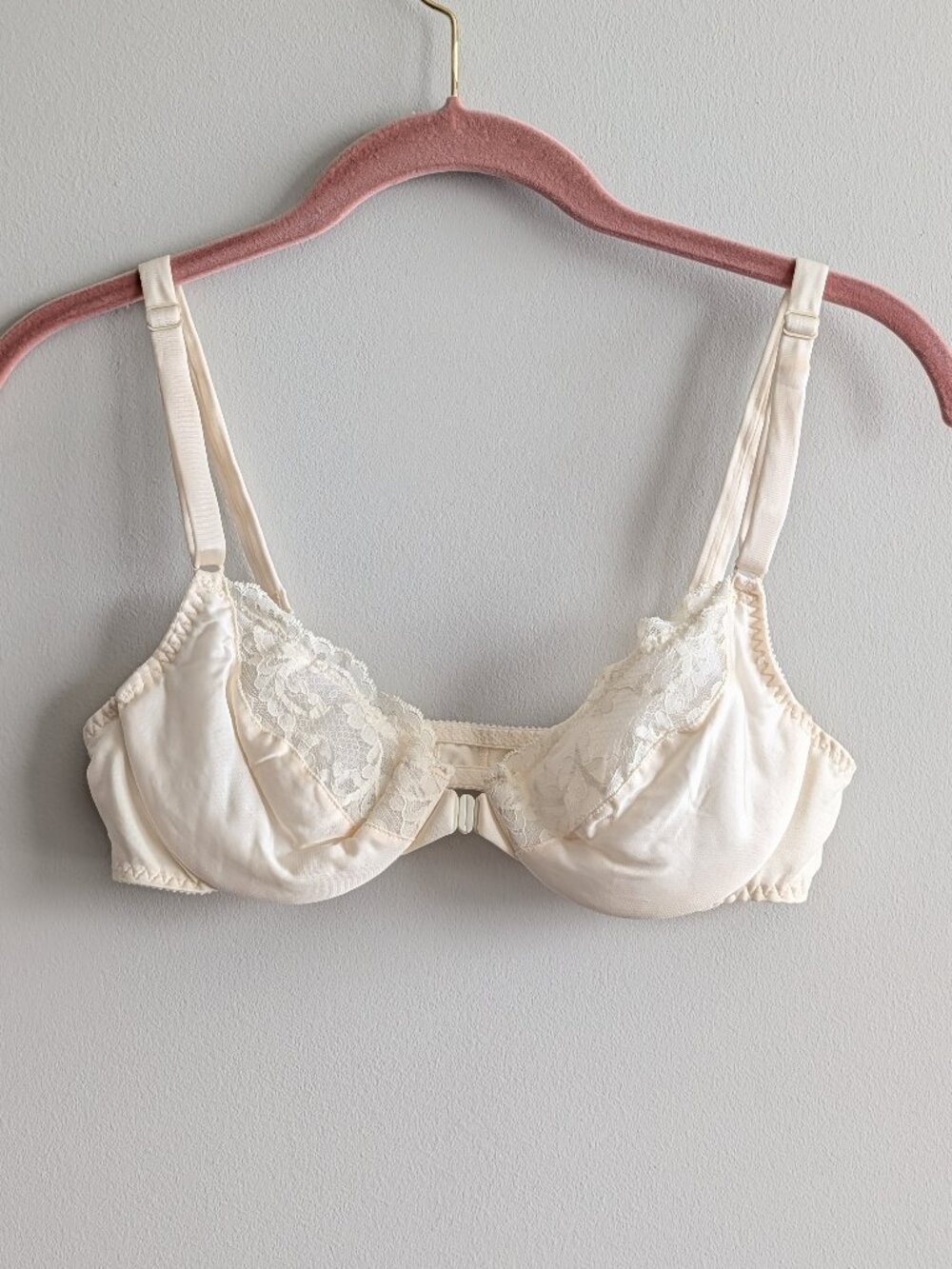 Vintage Maidenform Sweet Nothings Front Close Wired Bra 36B Lace Ivory #6887
